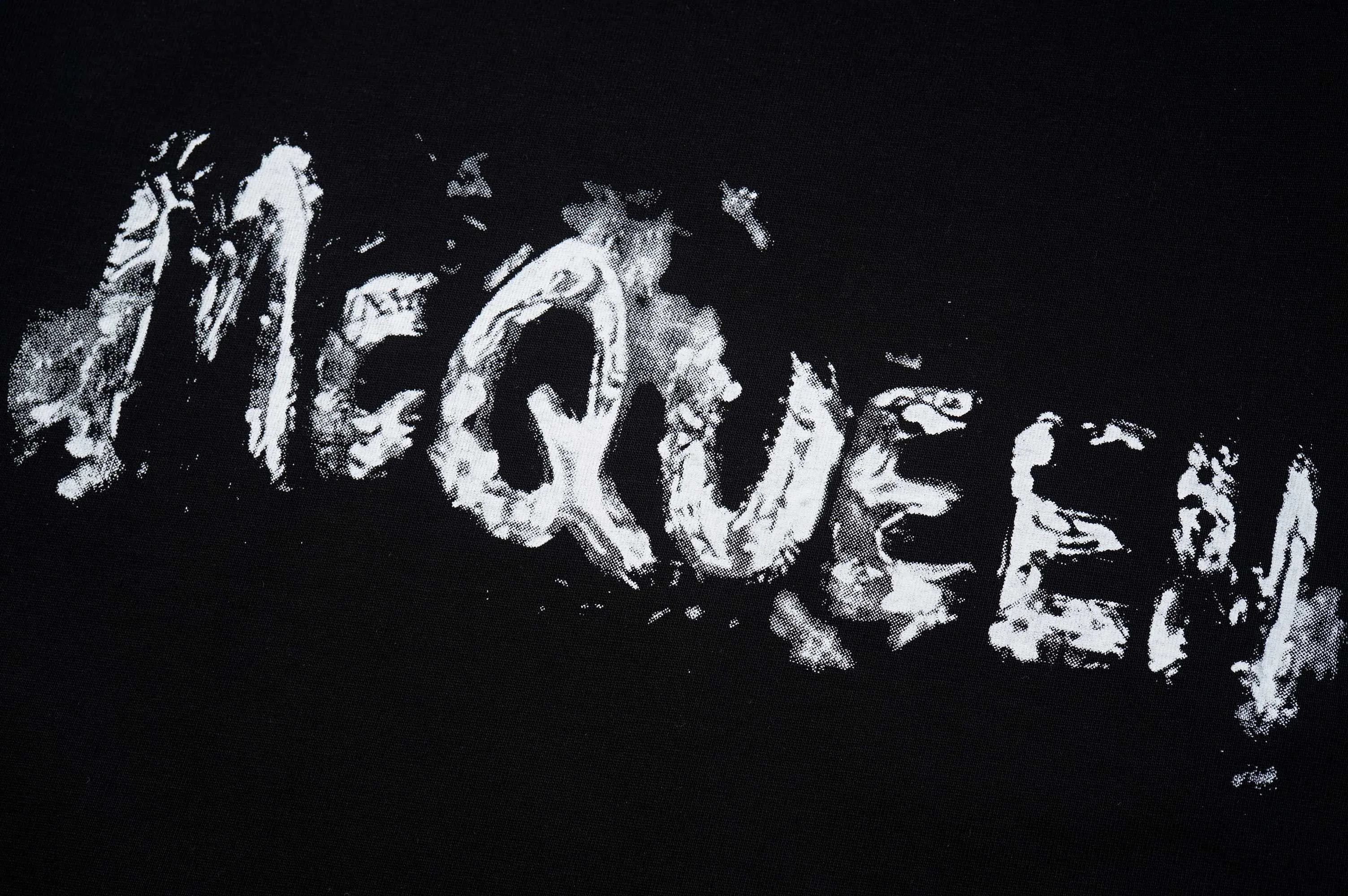G #Alexander Mcqueen* 2025 New Arrival T ， ， ， 。 ， ， ， 。 ： 、 ， S_XXXL ， 61